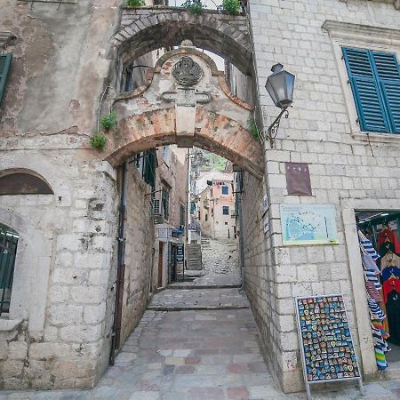 Apartment Alexandra Kotor Zewnętrze zdjęcie